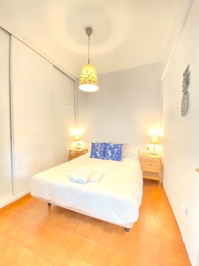 Comfortable Studio Old Town, Parking Optional Sevilha Exterior foto