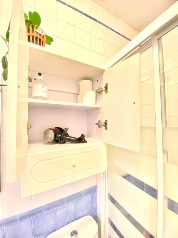 Comfortable Studio Old Town, Parking Optional Sevilha Exterior foto