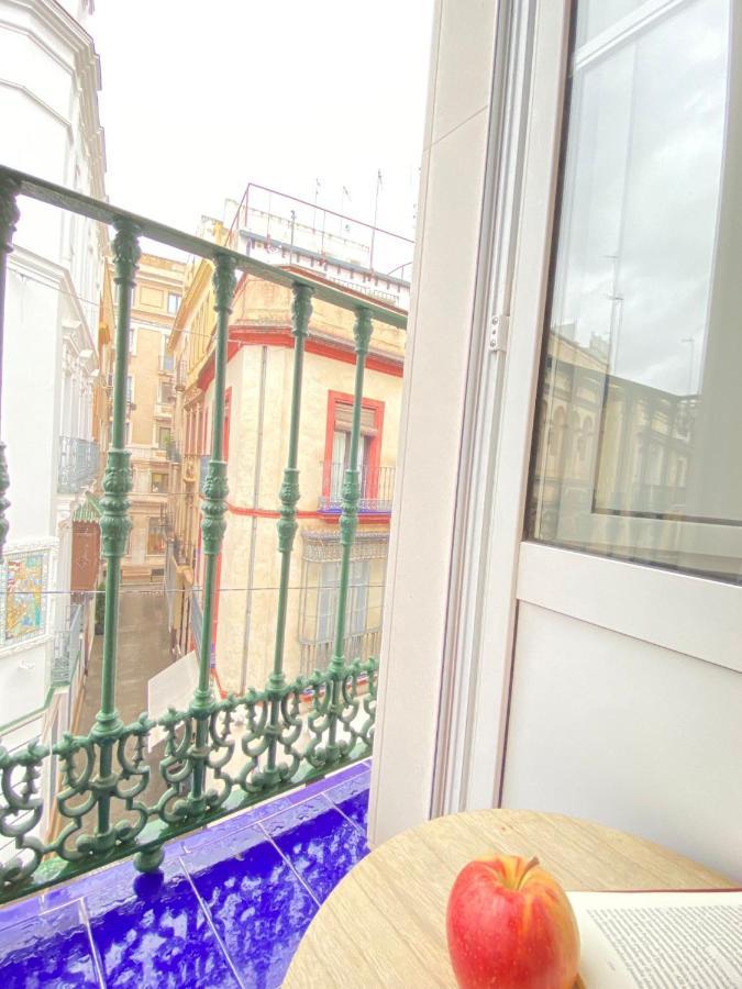 Comfortable Studio Old Town, Parking Optional Sevilha Exterior foto