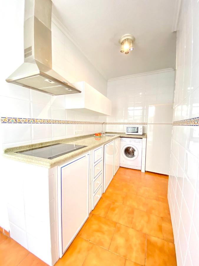 Comfortable Studio Old Town, Parking Optional Sevilha Exterior foto