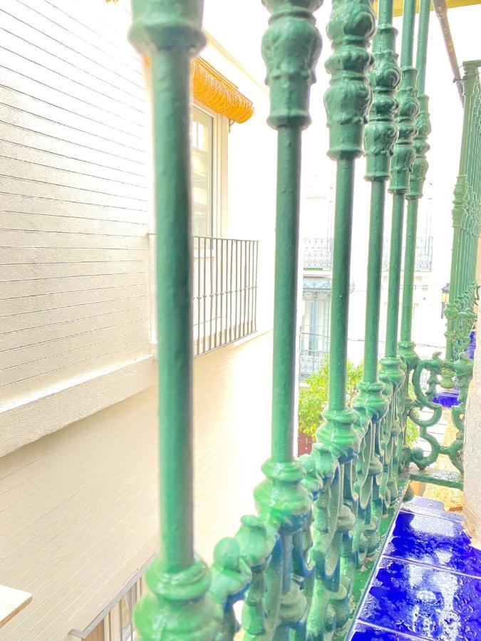 Comfortable Studio Old Town, Parking Optional Sevilha Exterior foto